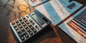 Budgeting tips for long term stability HQ ONLINE (5)